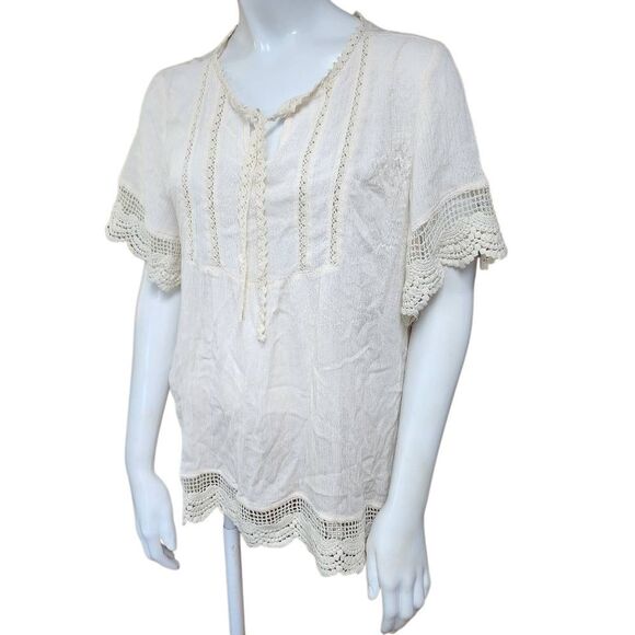 Listicle Cream Blouse With Crocheted Accents (M) - Picture 1 of 5